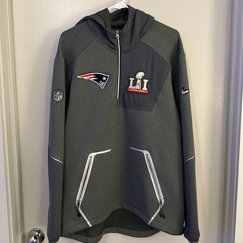 New England Patriots Super Bowl LI 51 Media Day Opening Night Jacket Size Large